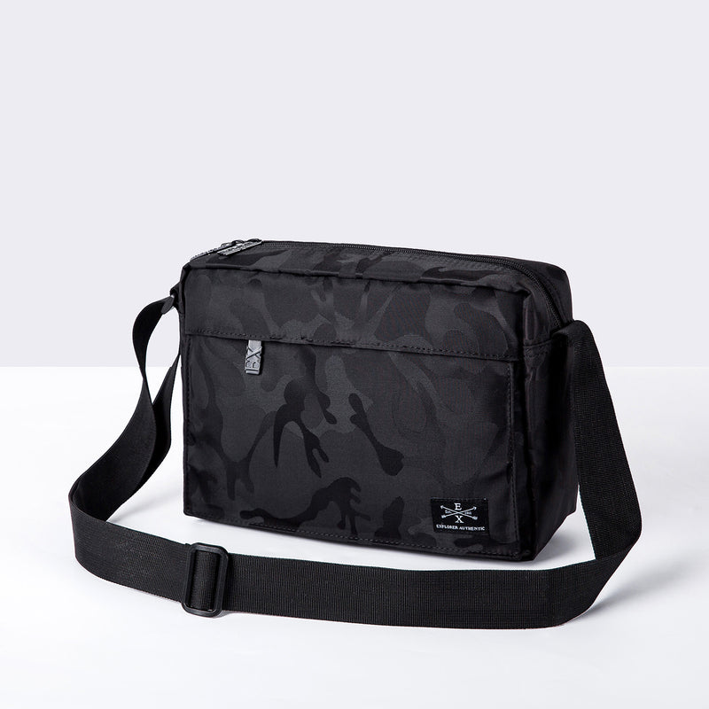 Liam Compact Sling Pack - Black Camo